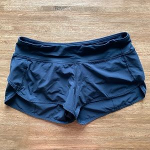 LuluLemon speed shorts 2.5”